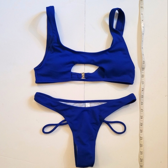 NWOT💙Royal blue Bikini - Picture 4 of 9